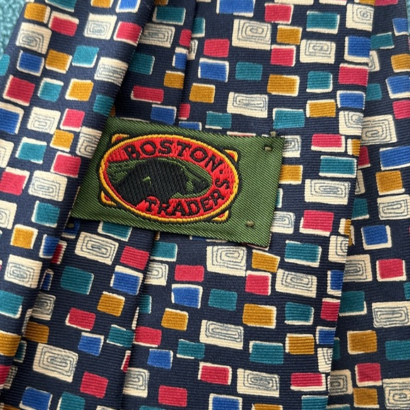 Boston Traders multi color men’s tie - Picture 3 of 3